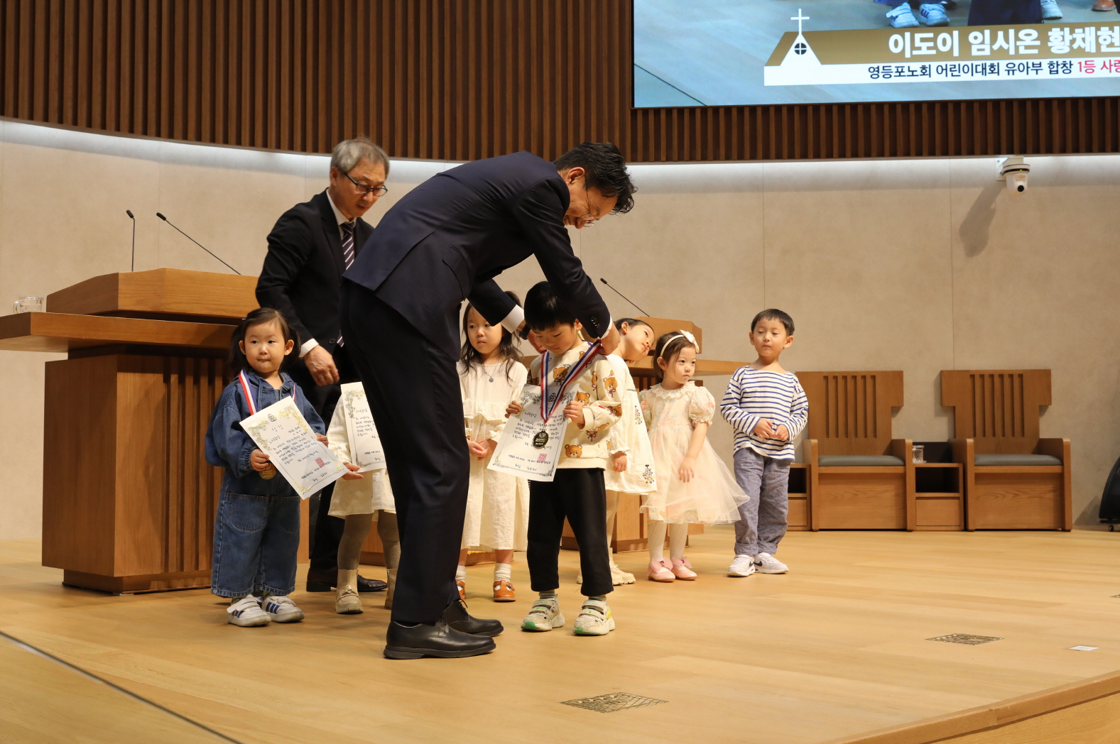 S2V4A8734.jpg S2V4A8734.jpg