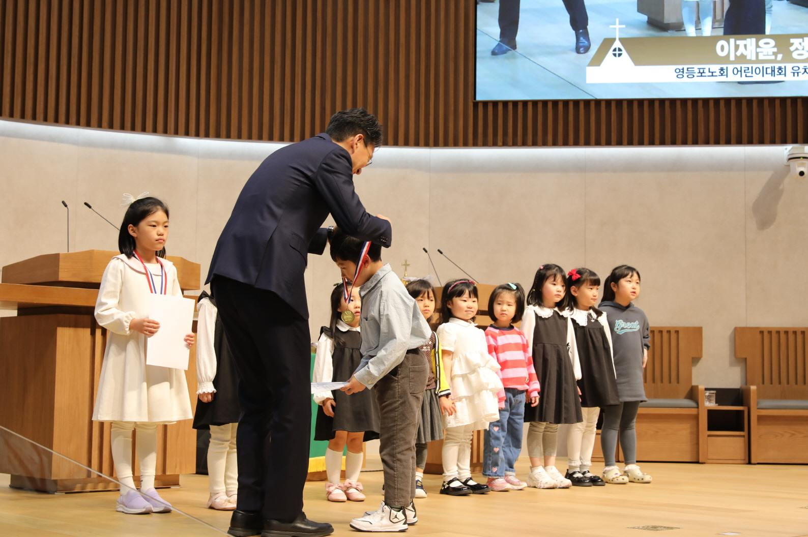 S2V4A8763.jpg S2V4A8763.jpg