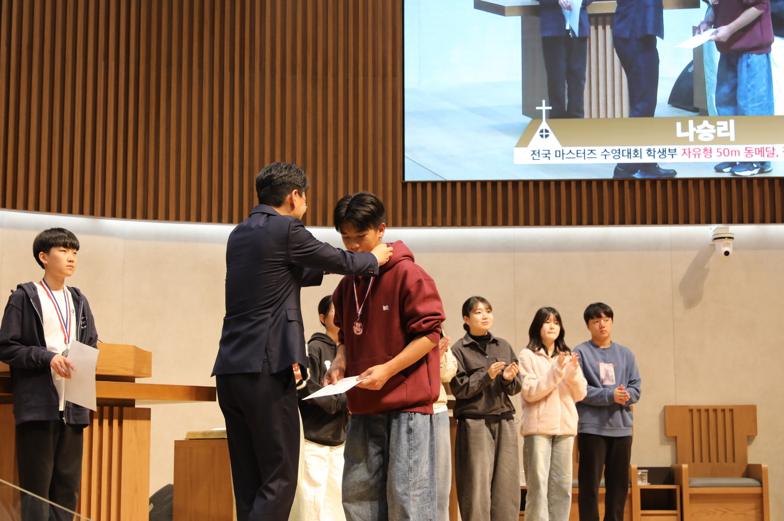 S2V4A8803.jpg S2V4A8803.jpg