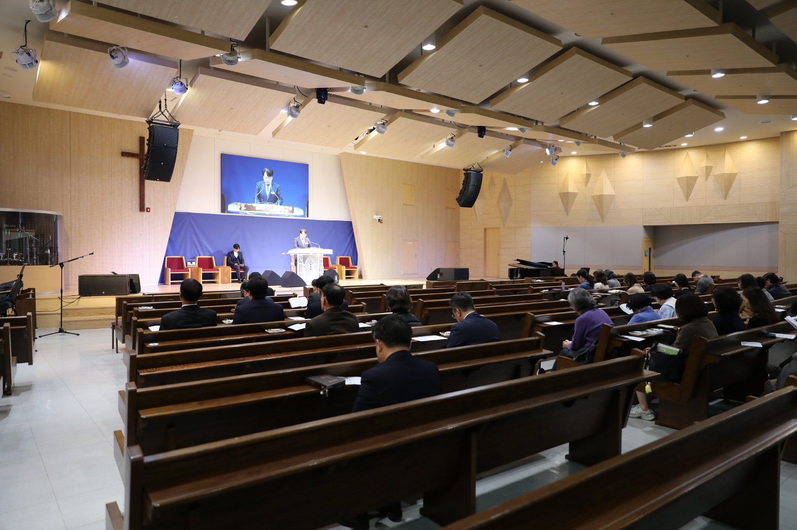 S2V4A5337.jpg S2V4A5337.jpg