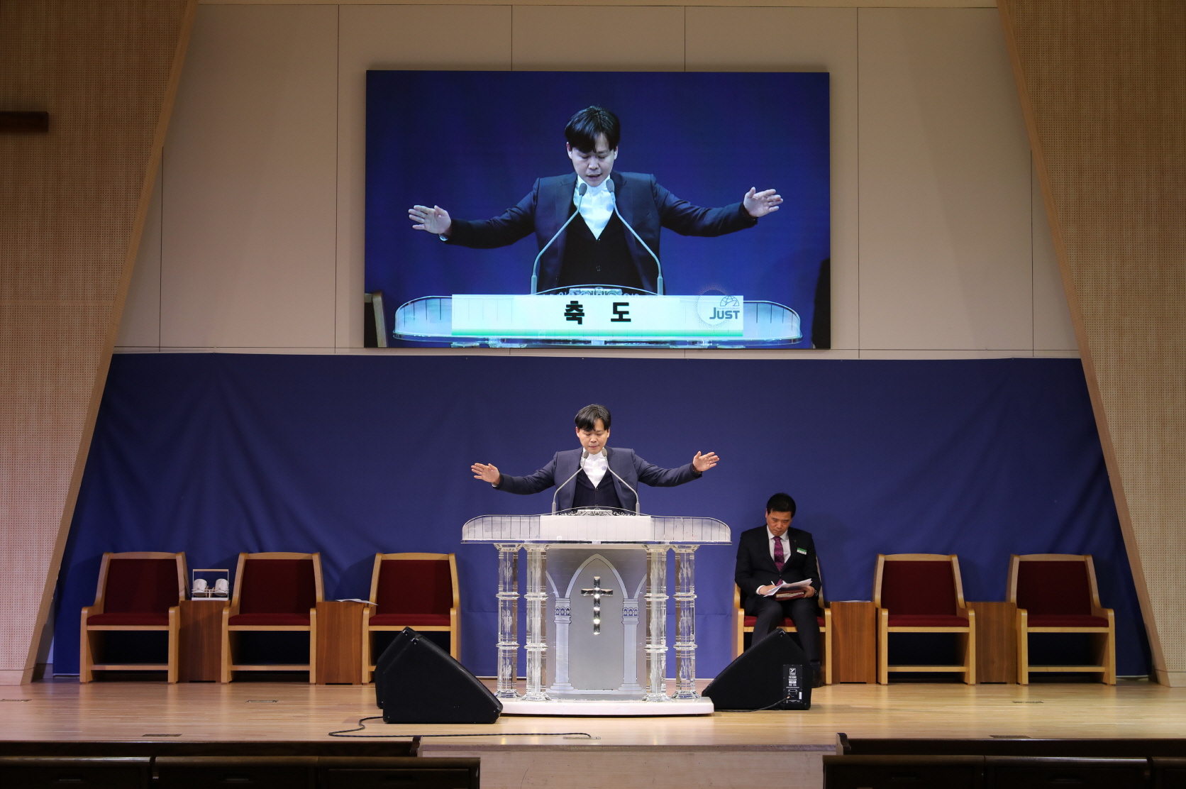 S2V4A5345.jpg S2V4A5345.jpg