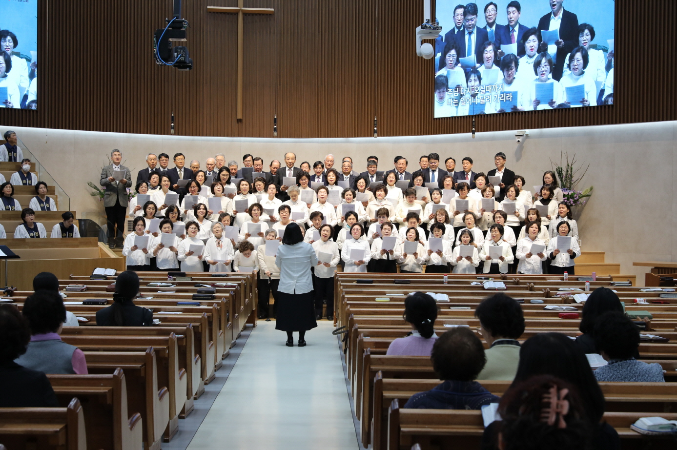 S2V4A5463.jpg S2V4A5463.jpg